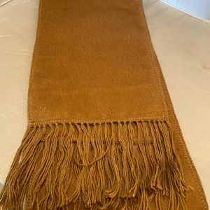 New with out tag Alpaca Peru Tan Beige Khaki wool scarf